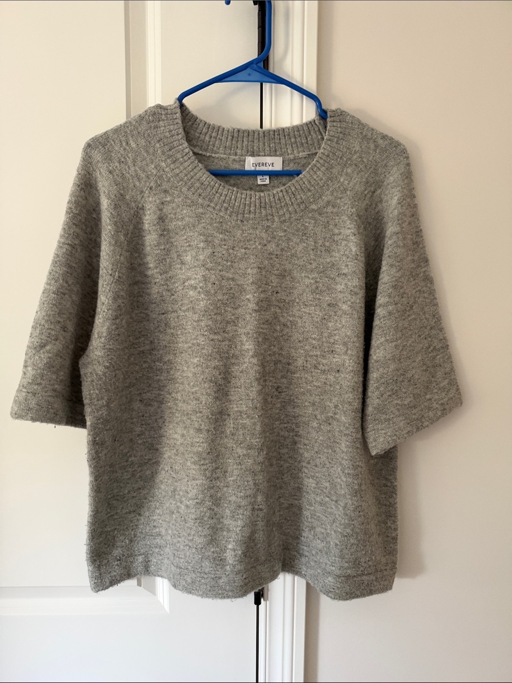 Evereve Women's Grey Crewneck Short-Sleeve Sweater